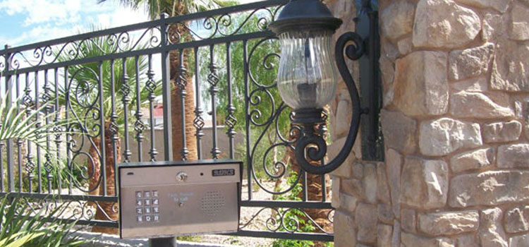 Doorking Outdoor Gate Access Control La Quinta
